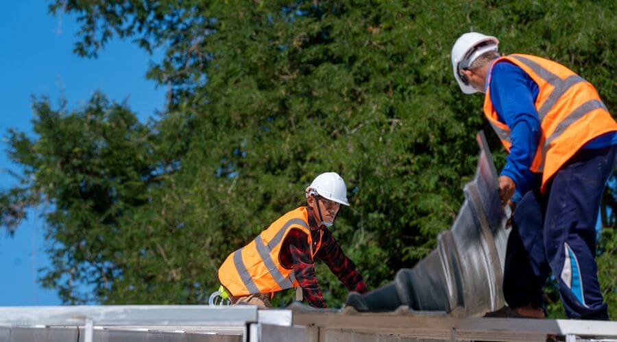 Professional residential roofers in Hollandale, WI